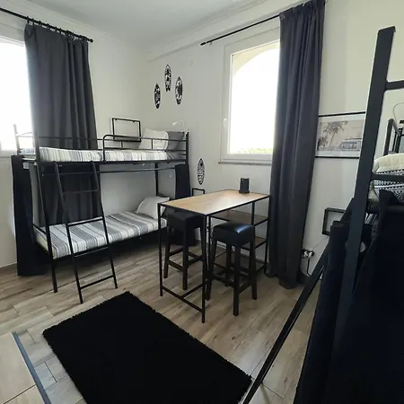 Hostel Ws Family Almádena