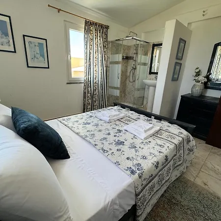 Hostal Ws Family Almádena